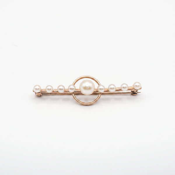 Closeup photo of 14K YG Victorian Pearl Bar Brooch 2.5g