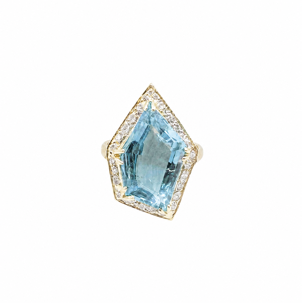 Closeup photo of 14K YG 6ct Free Form Blue Topaz & .25tcw Diamond Ring 5.8g, s7