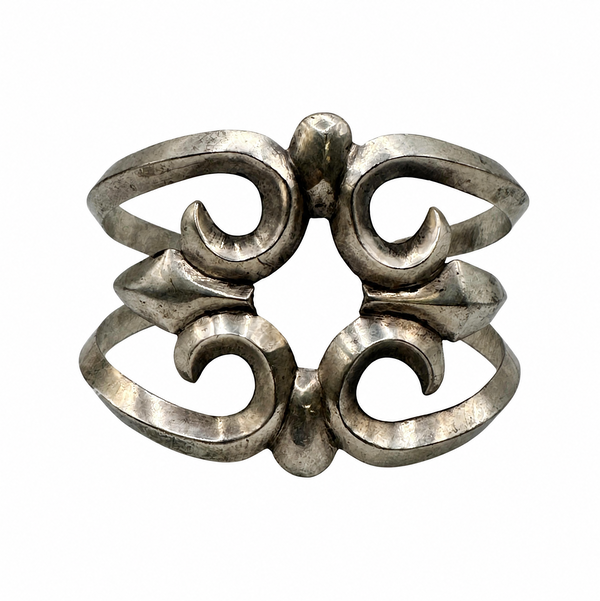 Closeup photo of 925 Sterling Native Navajo Sand Cast Open Cuff Bracelet 60.4g