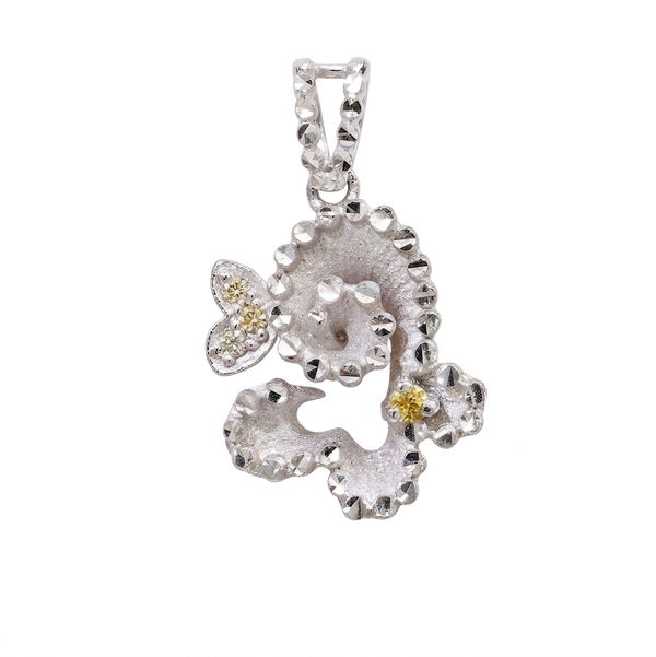 Closeup photo of 14KW Soul Dance Pendant