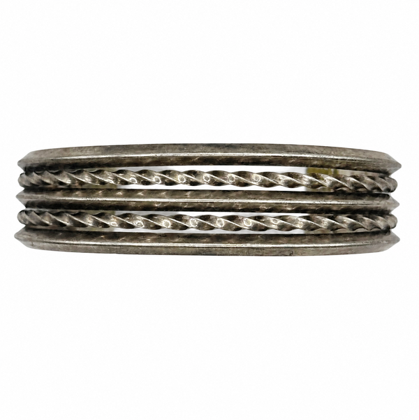 Closeup photo of 925 Sterling Native Navajo 5 Row Cuff Bracelet 45.1g