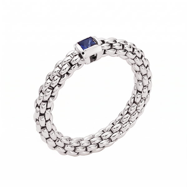 Closeup photo of FOPE Souls Flex'It Ring with Blue Sapphire