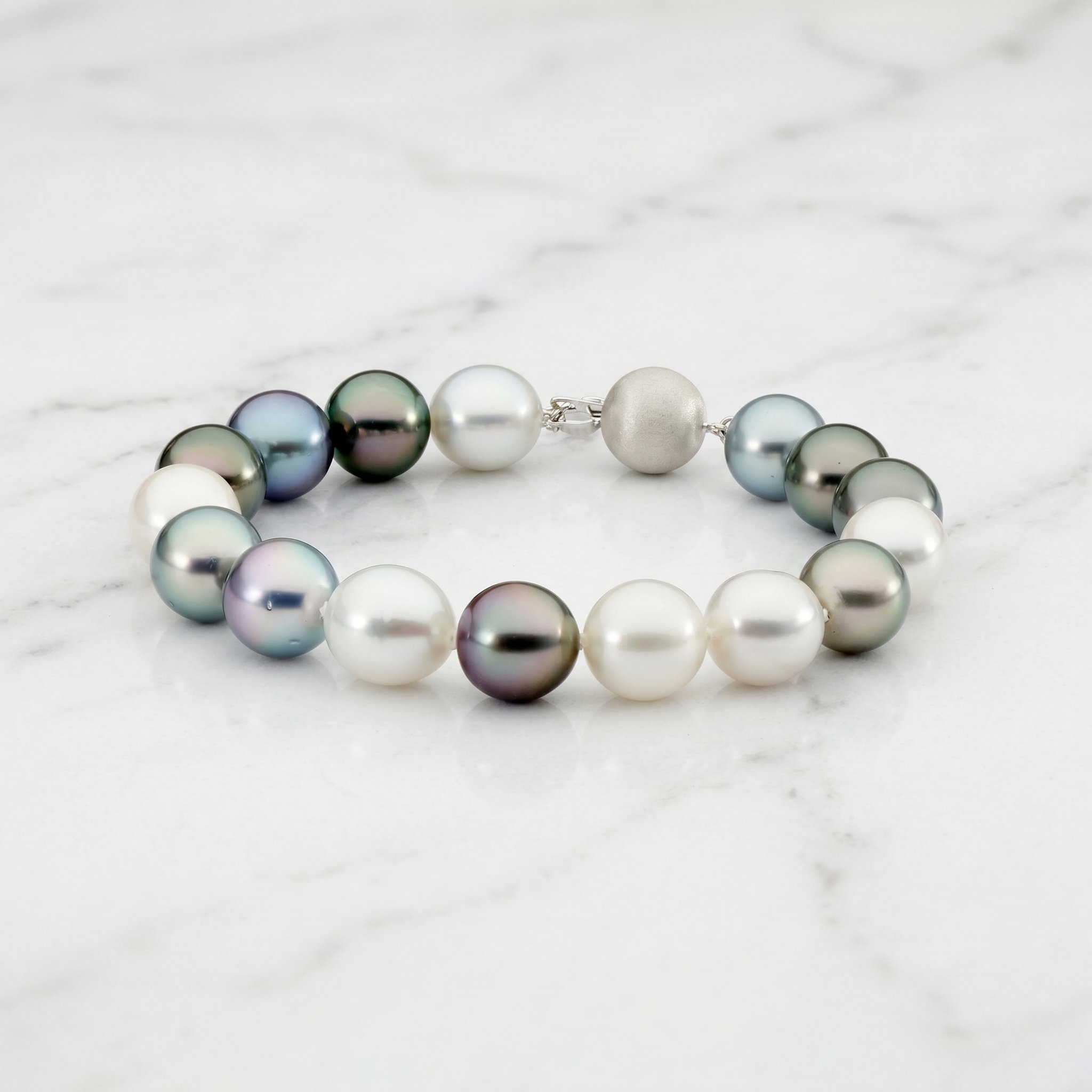 Aurelia Pearl Strand Bracelet