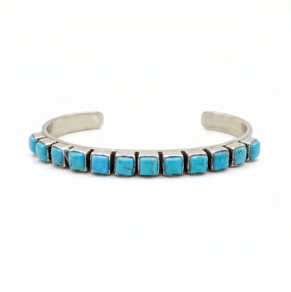 Closeup photo of Sonoran Turquoise Single Row Bracelet