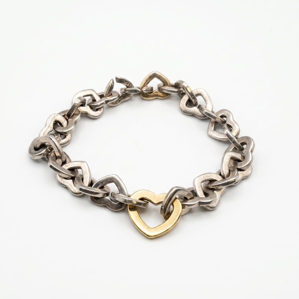 Closeup photo of 18K YG & 925 Sterling Tiffany & Co. Heart Link Bracelet 34.3g 7.5"
