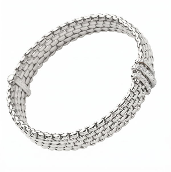 Closeup photo of FOPE 18k White Gold Panorama Flex’It Bracelet with Pave Diamonds Size M (17 cm)