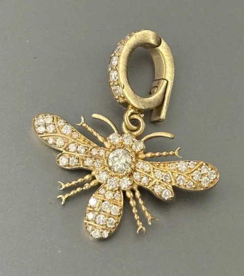 Classic gold bracelet