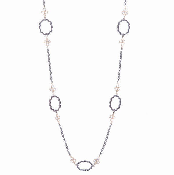Closeup photo of Scalloped Floral Leaf Chain