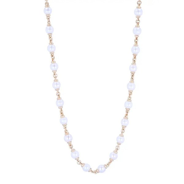 Closeup photo of 32 inches White 5.5-6.6mm Akoya Pearl Necklace with No Station and Diamond Clasp
