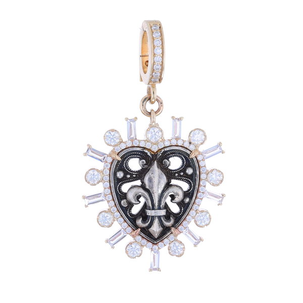 Closeup photo of Antique Fleur De lis Small Heart