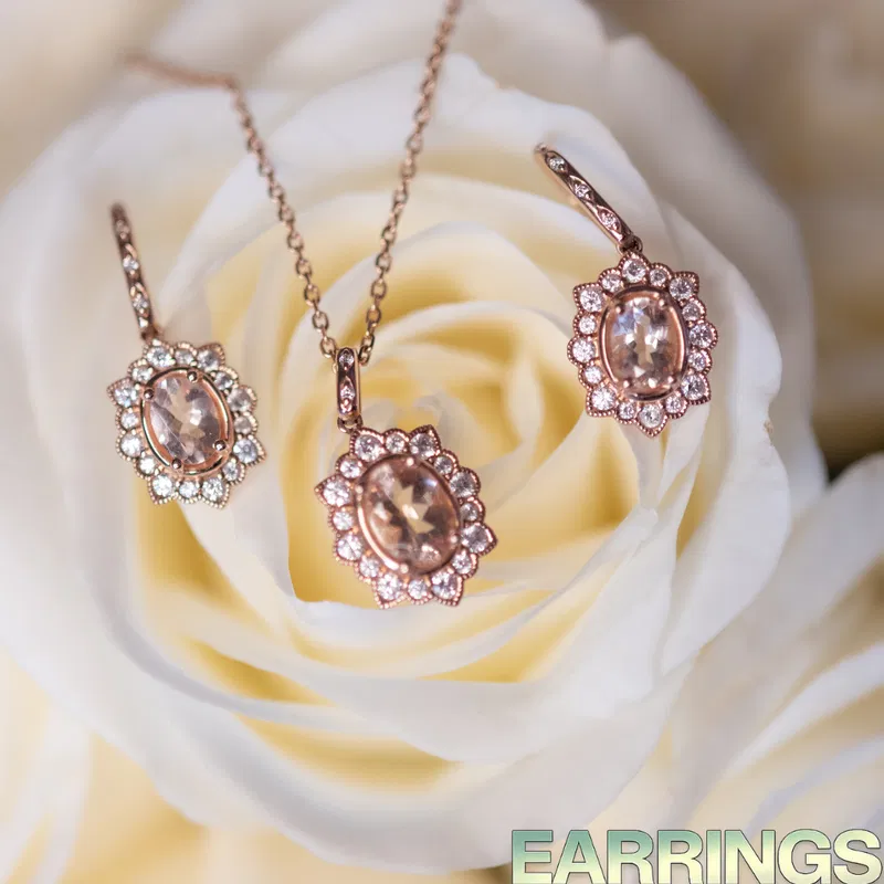 Diamond stud earrings from the Diasparx earrings collection