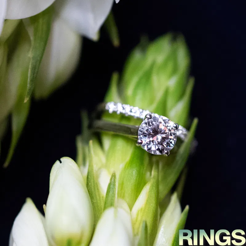 Diamond ring from the Diasparx rings collection