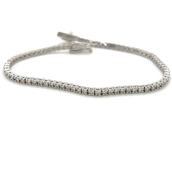 Closeup photo of 14k White Gold 2.12tw Diamond Tennis Bracelet