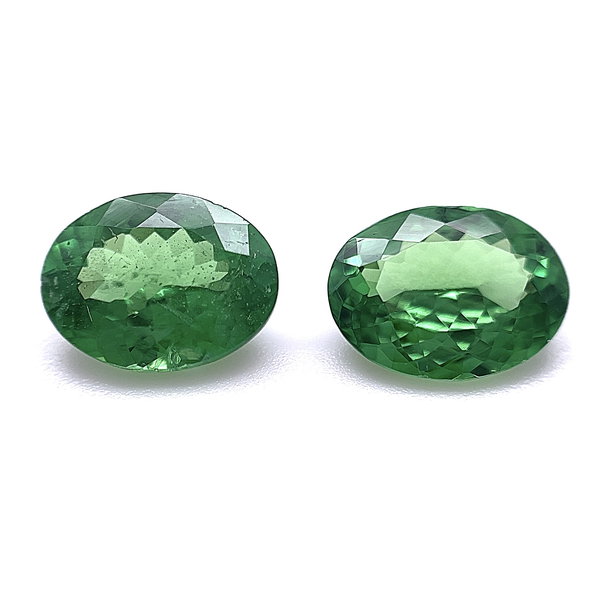 Closeup photo of 3.42tcw Oval Tsavorite 9.00 x 7.00mm