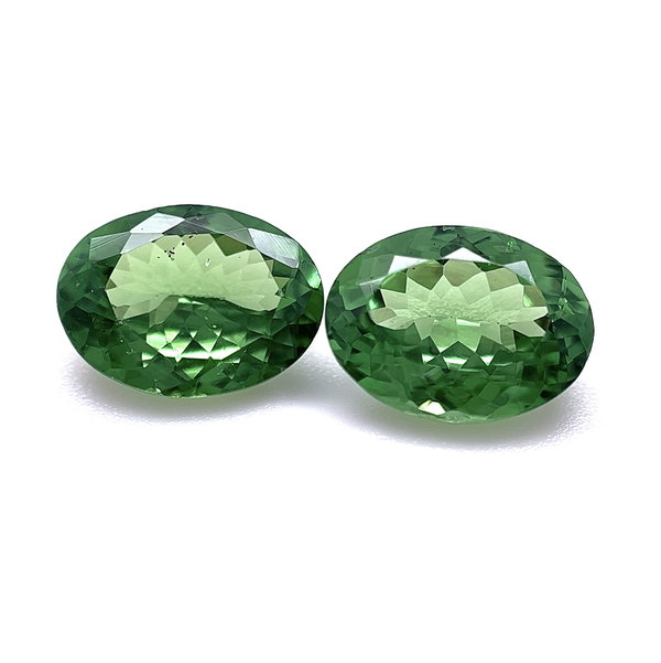 Closeup photo of 3.42tcw Oval Tsavorite 9.00 x 7.00mm