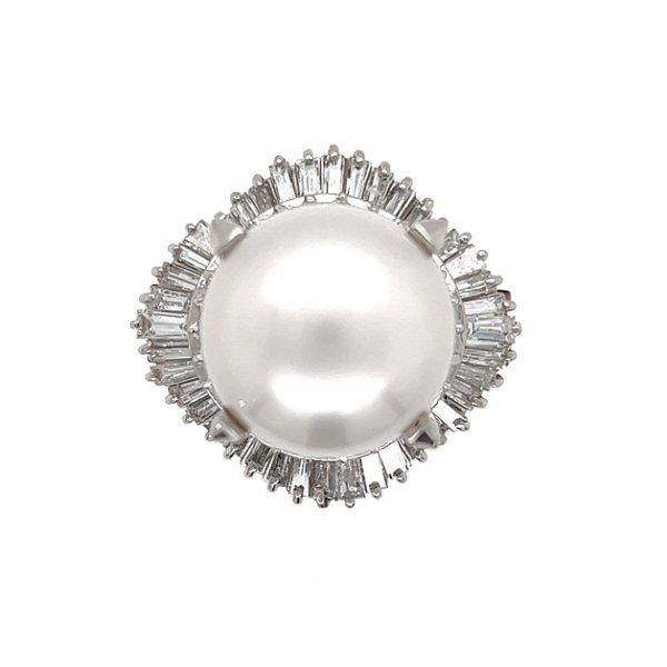 Closeup photo of Platinum 15.3mm South Sea Pearl & 1.77tcw Diamond Ballerina Ring 23.0g, s8.5