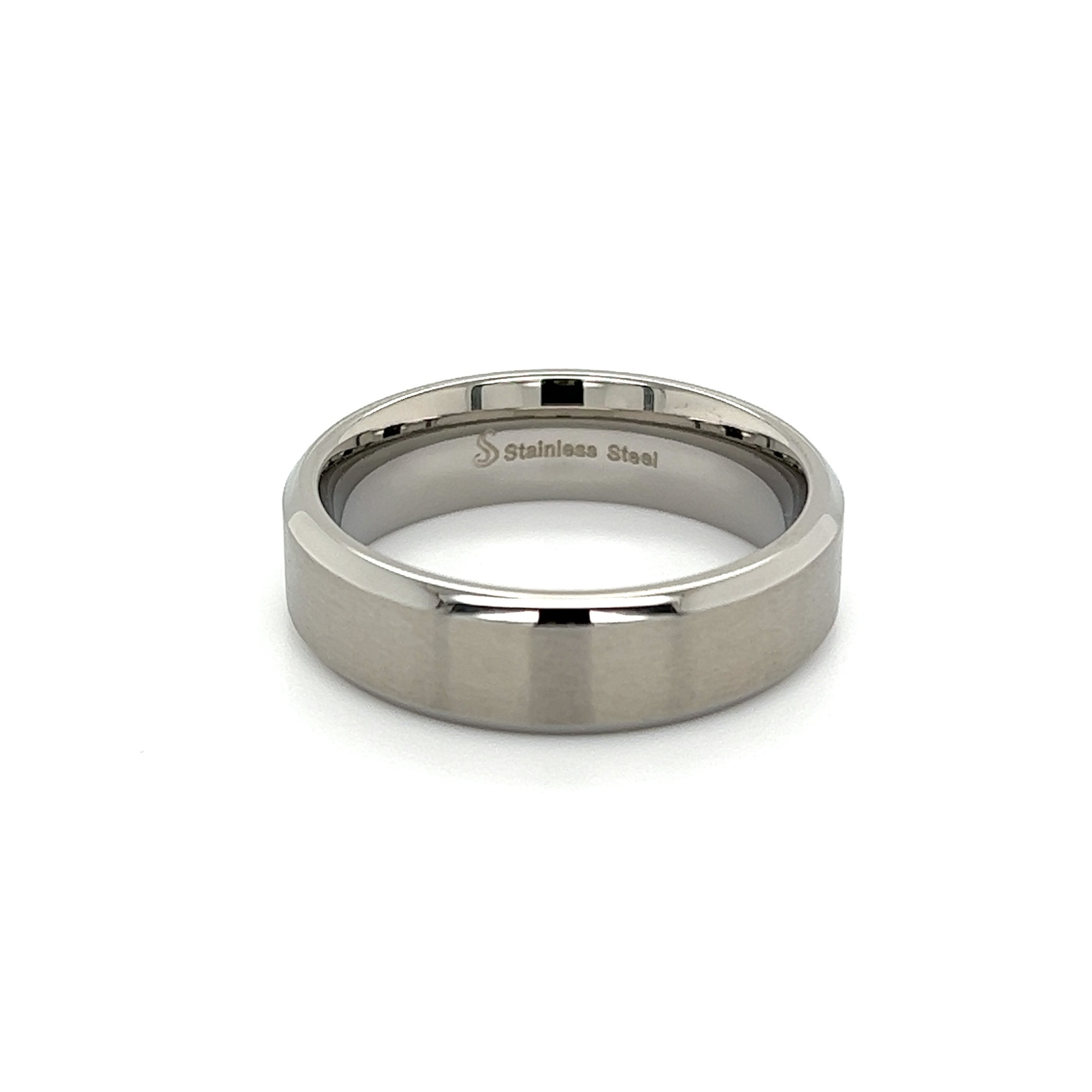 Mens Stainless Steel Brushed 7mm Band with Beveled Edge 8.6g, s12