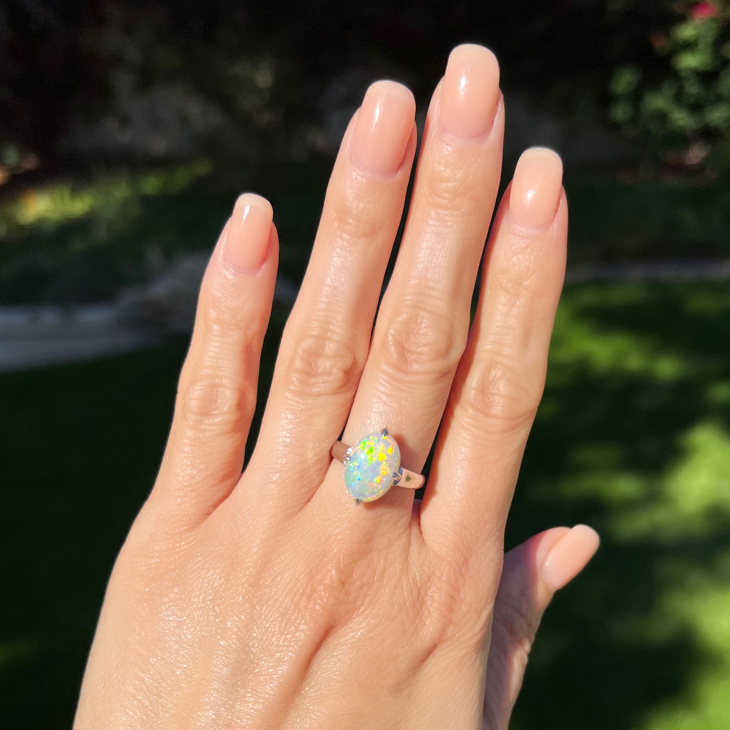 Platinum 3.25ct Oval White Australian Opal Filigree Ring 7.70g, s7.25 Platinum 3.25ct Oval White Australian Opal Filigree Ring 7.70g, s7.25