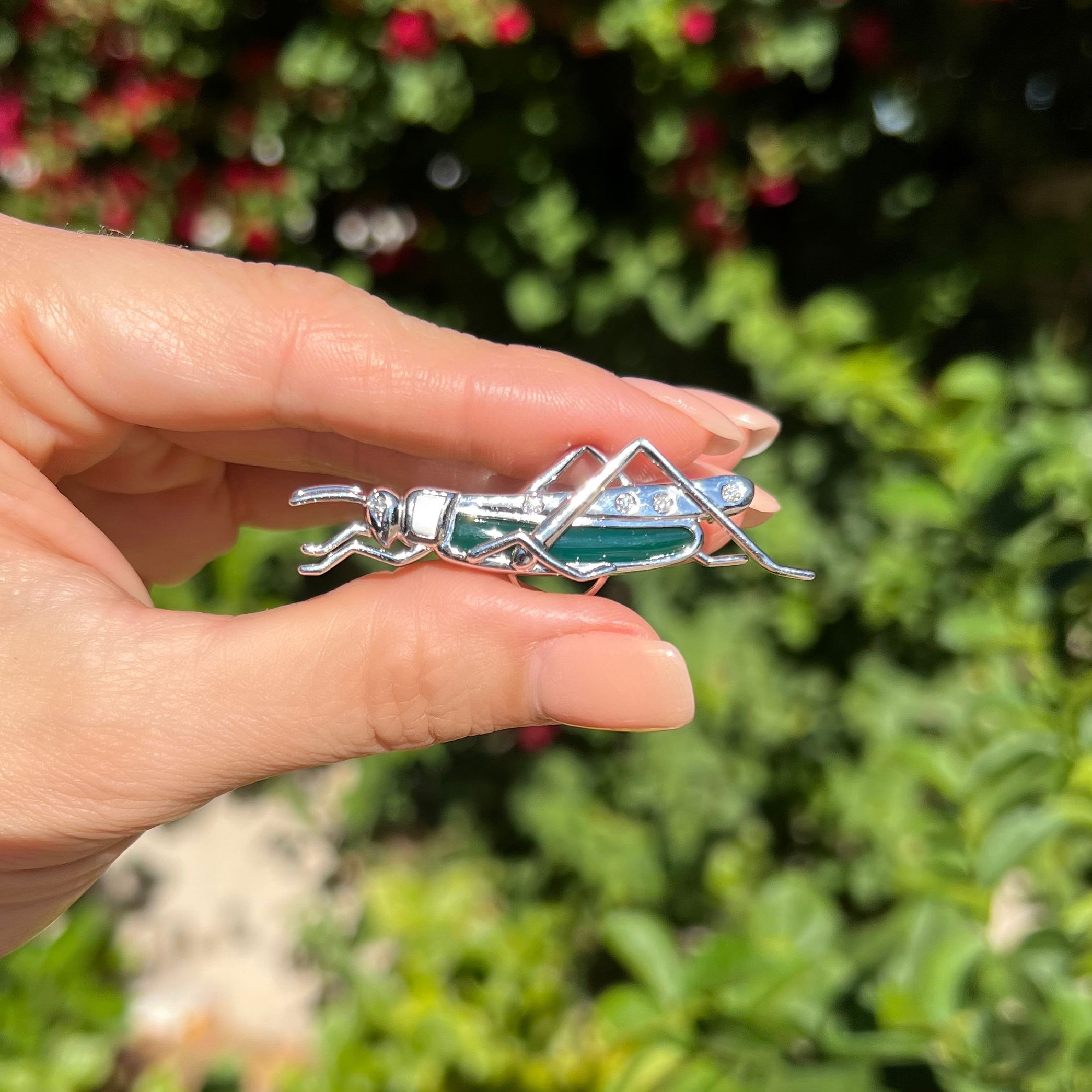 18K WG GRASSHOPPER w/MOP, Chalcedony & .15tcw Diamonds 8.0g, 2.2"