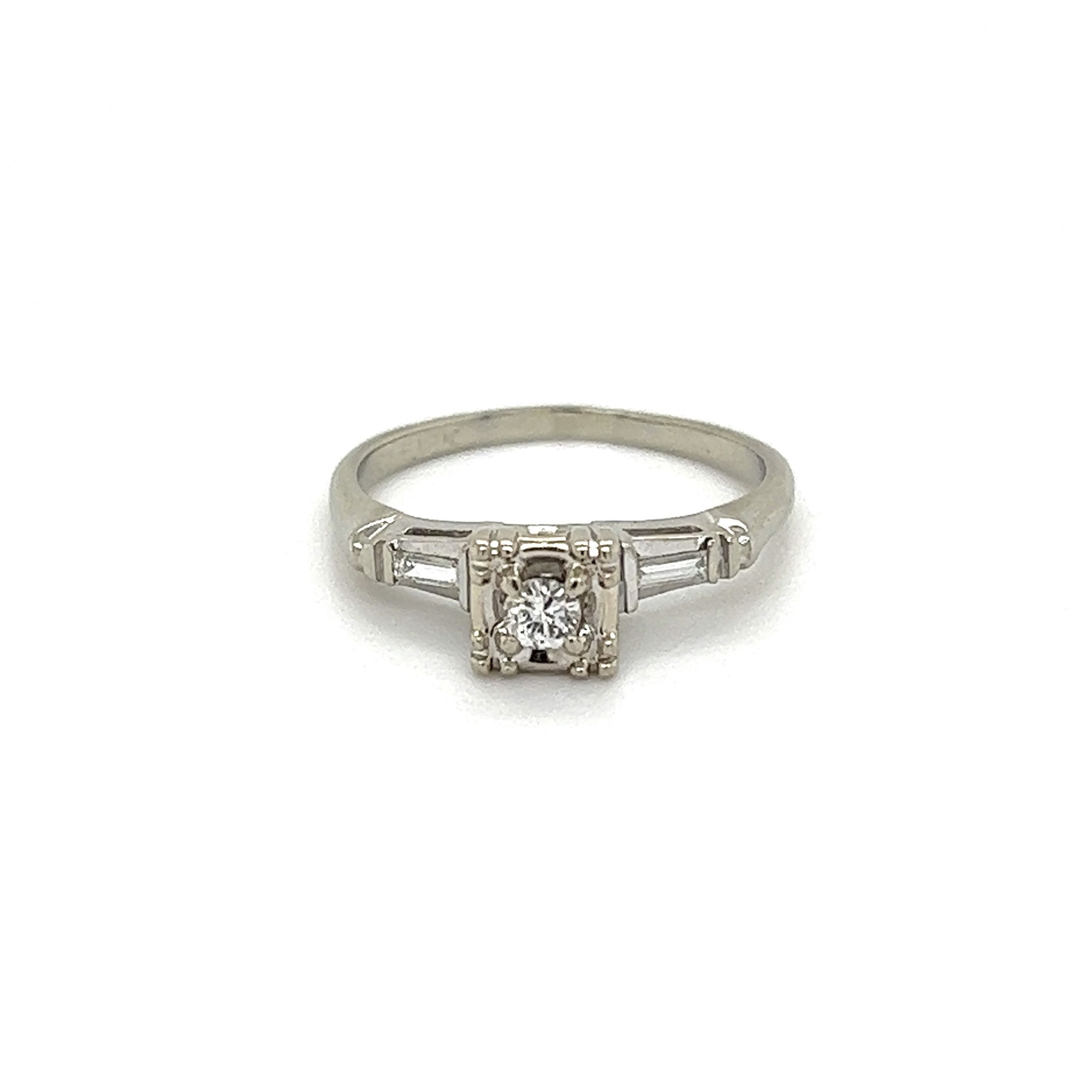 18K WG Mid Century MIRACLE .08ct RBC Diamond & .04tcw Baguette Diamond Ring 2.6, s5.25