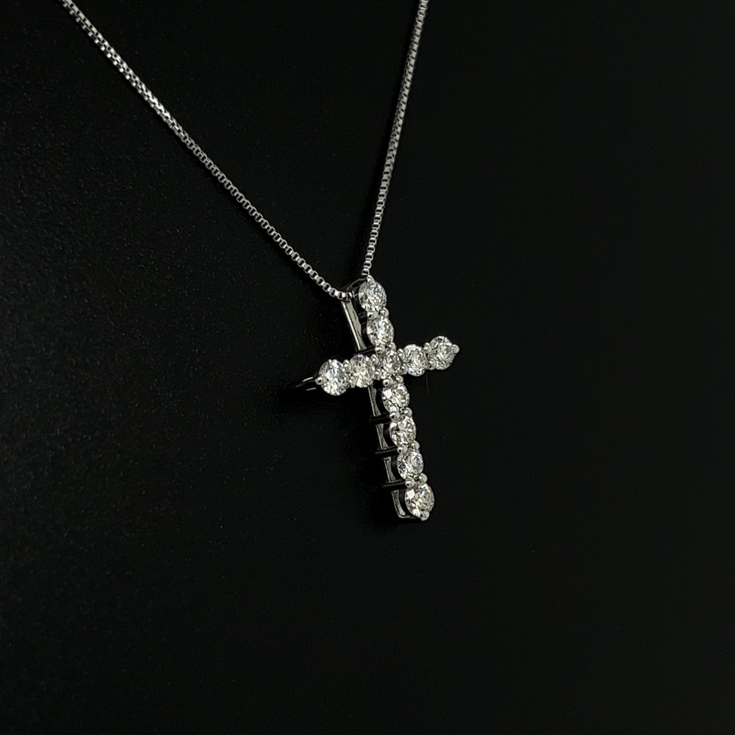 Platinum 900 .50tcw RBC Diamond Cross Necklace 2.7g on Platinum 850 Chain