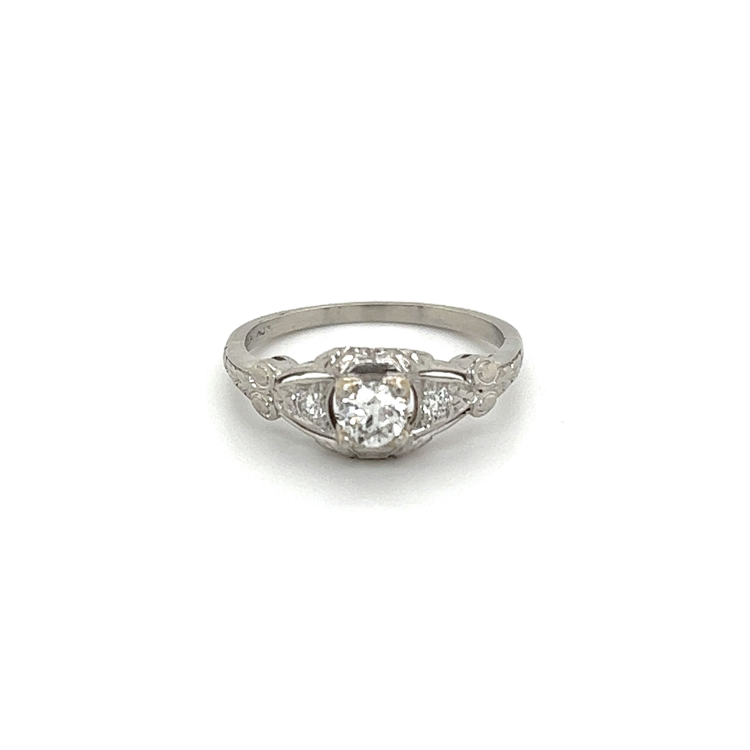 Platinum Art Deco .33ct OEC Diamond & .12tcw Diamond Ring 3.4g, s6.75