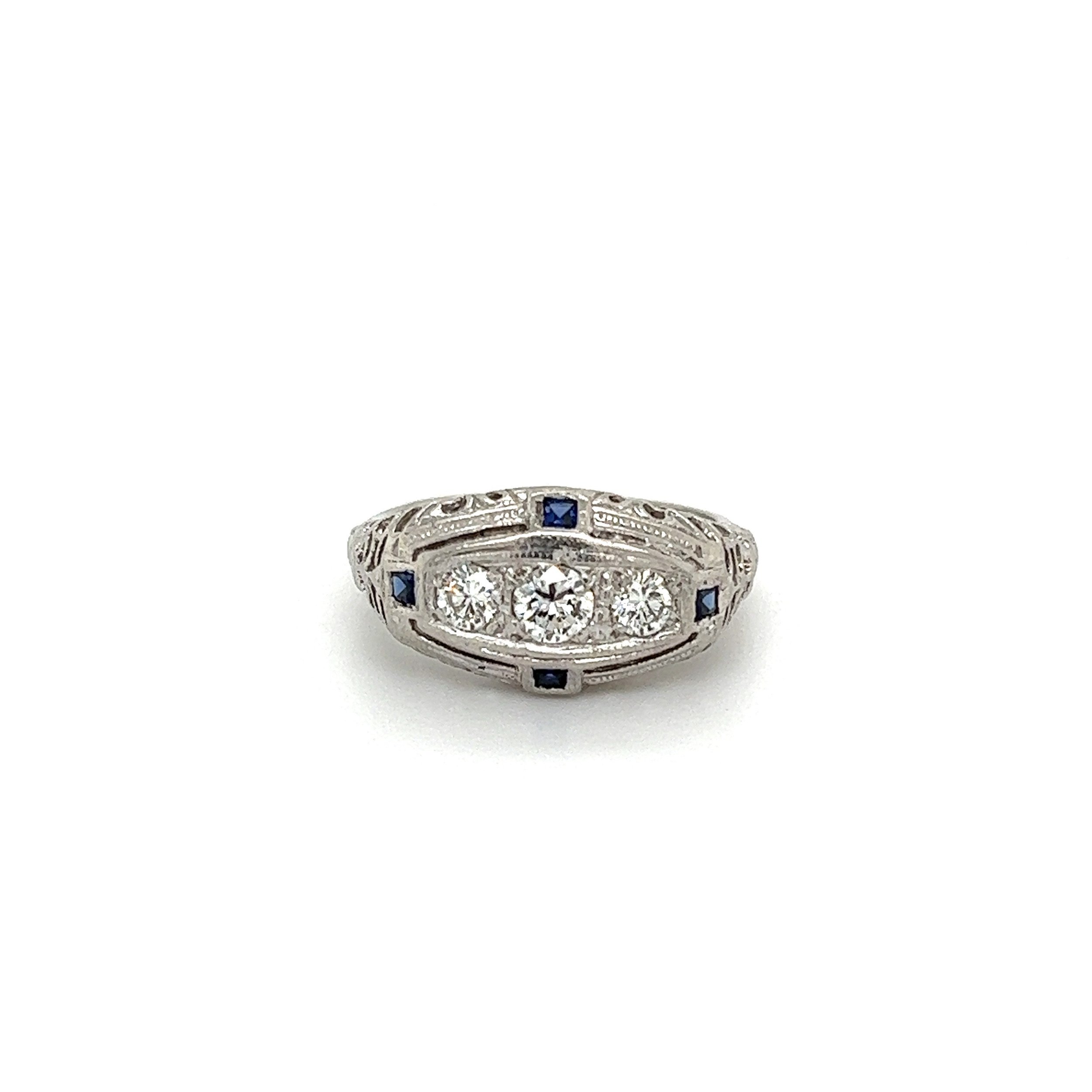 Platinum & 18K WG Art Deco 3 Stone .40tcw Diamond & Syn. Sapphire Filigree Milgrain Ring 4.5g, s4.75