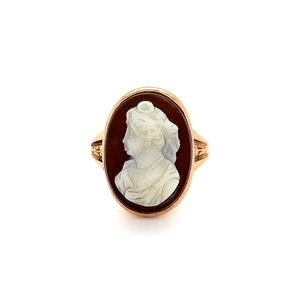 Closeup photo of 9K YG Victorian Carved Cameo Split Shank Ring 4.2g, s5.5
