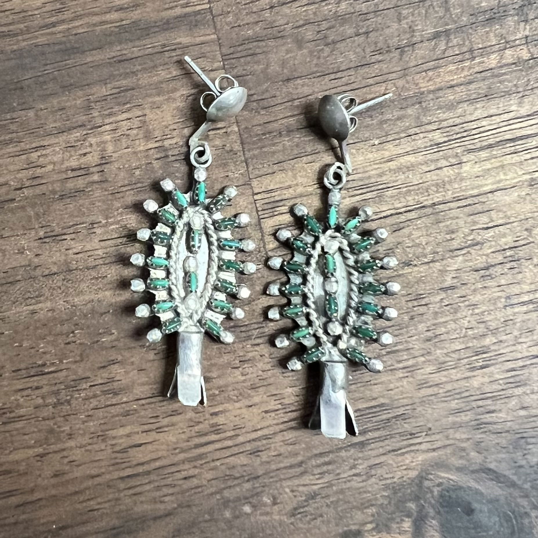 925 Sterling Native ZUNI Turquoise Petit Point Drop Earrings 6.5g, 1.75" 925 Sterling Native ZUNI Turquoise Petit Point Drop Earrings 6.5g, 1.75"