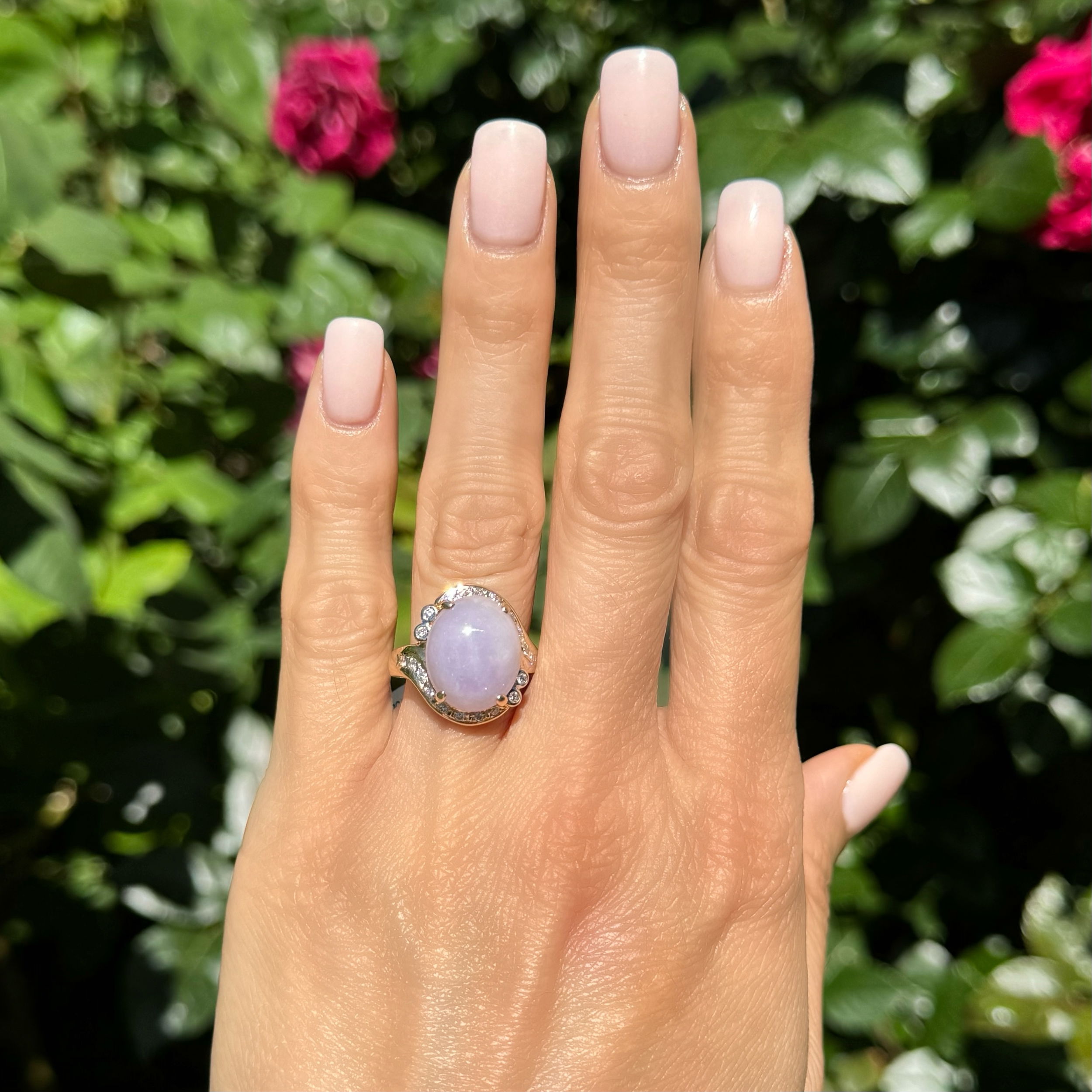 14K YG 6ct Oval Lavendar Jadeite & .30tcw Diamond Ring 7.4g, s6.5 14K YG 6ct Oval Lavendar Jadeite & .30tcw Diamond Ring 7.4g, s6.5