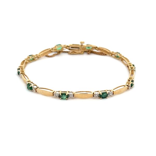 Closeup photo of 14K YG 2.00tcw Oval Emerald, Polished Link & .30tcw RBC Diamond Bracelet 6.7g, 7"