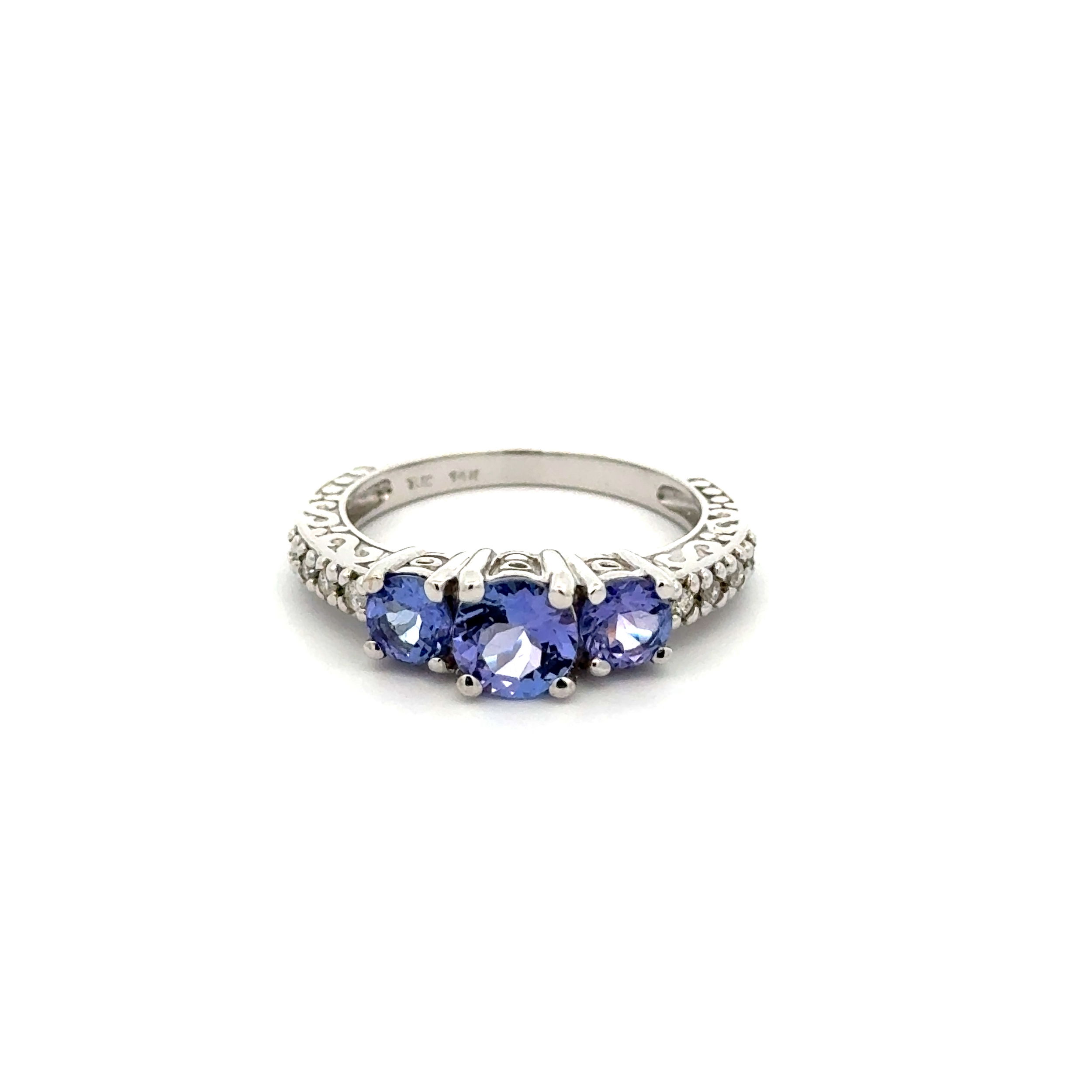 14K WG 1.20tcw 3 Stone Iolite & .12tcw RBC Diamond Engraved Ring 4.3g, s7 14K WG 1.20tcw 3 Stone Iolite & .12tcw RBC Diamond Engraved Ring 4.3g, s7