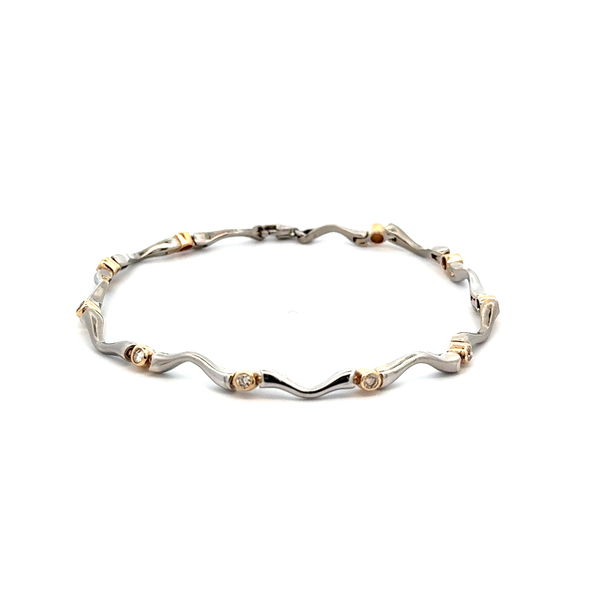 Closeup photo of 14K 2tone Wave & Bezel Set 1.00tcw RBC Diamond Link Bracelet 9.1g, 7.5"