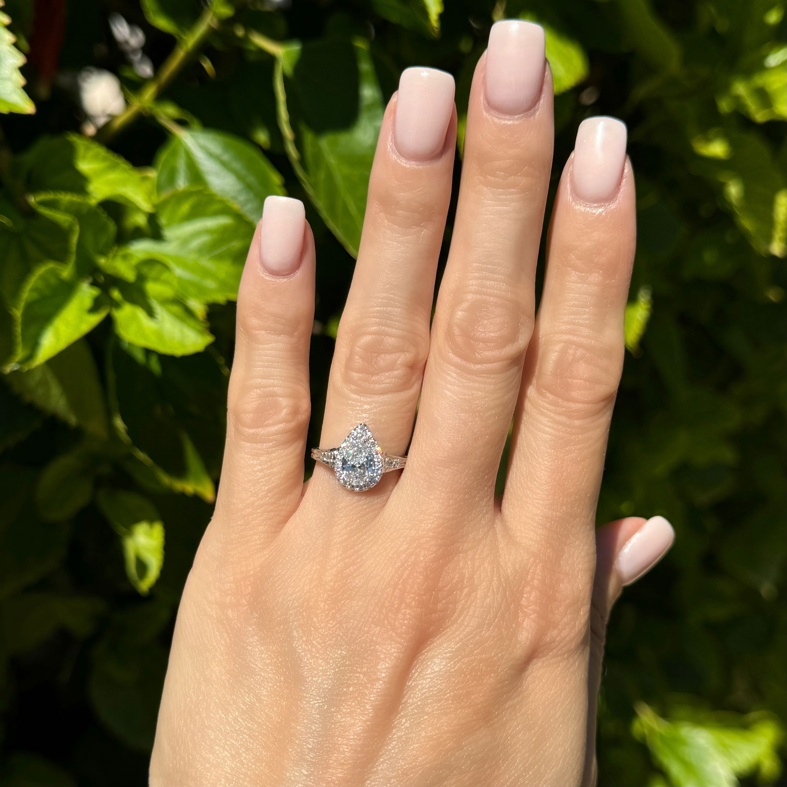 14K WG 1.03ct Pear Diamond & .23tcw RBC Diamond Halo Ring 2.2g, s6 14K WG 1.03ct Pear Diamond & .23tcw RBC Diamond Halo Ring 2.2g, s6