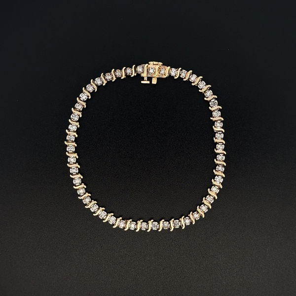 Closeup photo of 10K YG .50tcw Diamond S Link Line Tennis Bracelet 5.6g, 7"