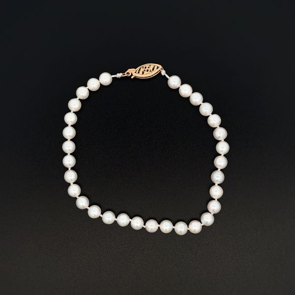 Closeup photo of 14K YG 4.85mm White Cultured Pearl Strand Bracelet 5.5g, 7"