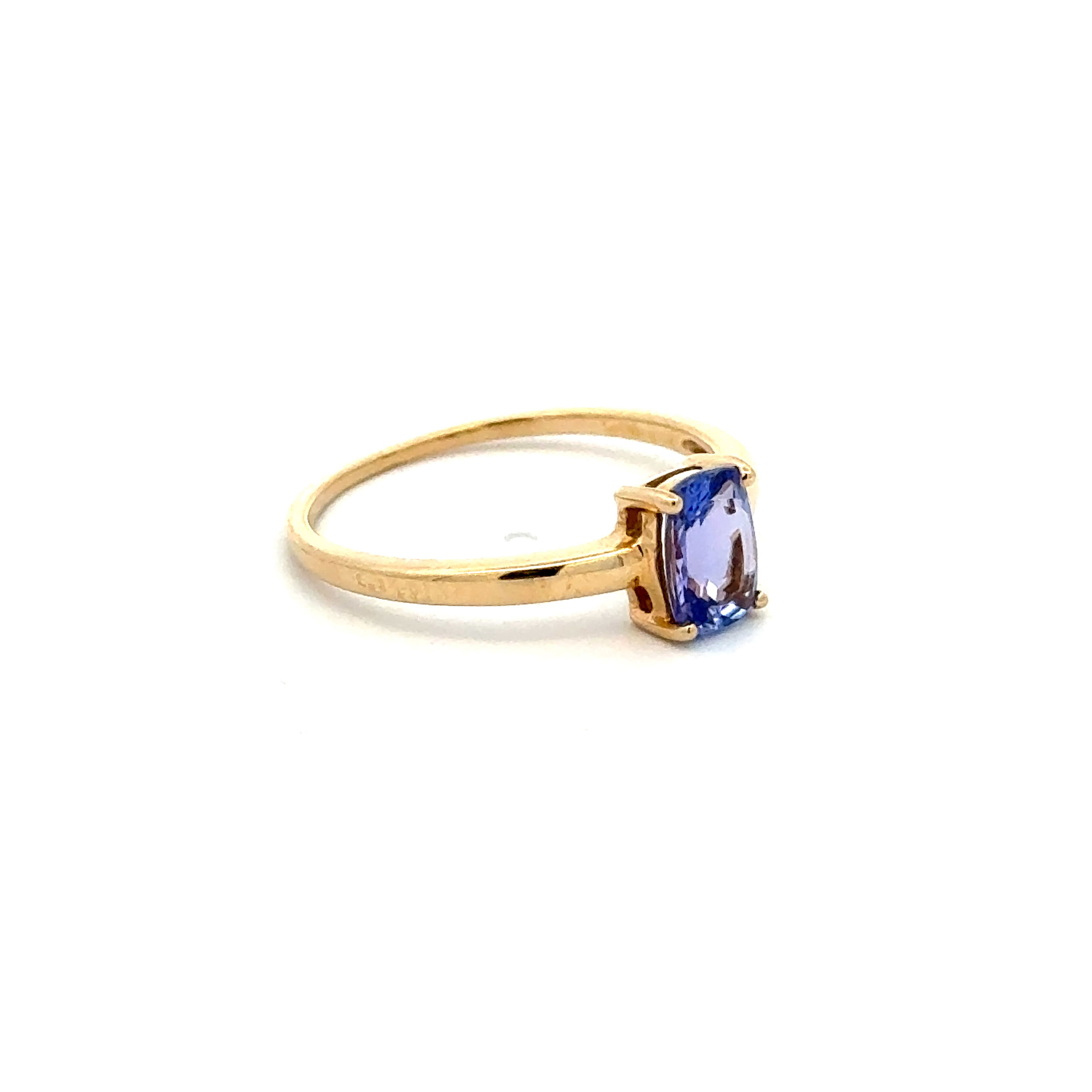 10K YG .90ct Oval Tanzanite Solitaire Ring 1.7g, s8