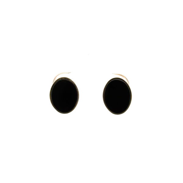 Closeup photo of 14K YG Oval Onyx Earrings 2.4g,