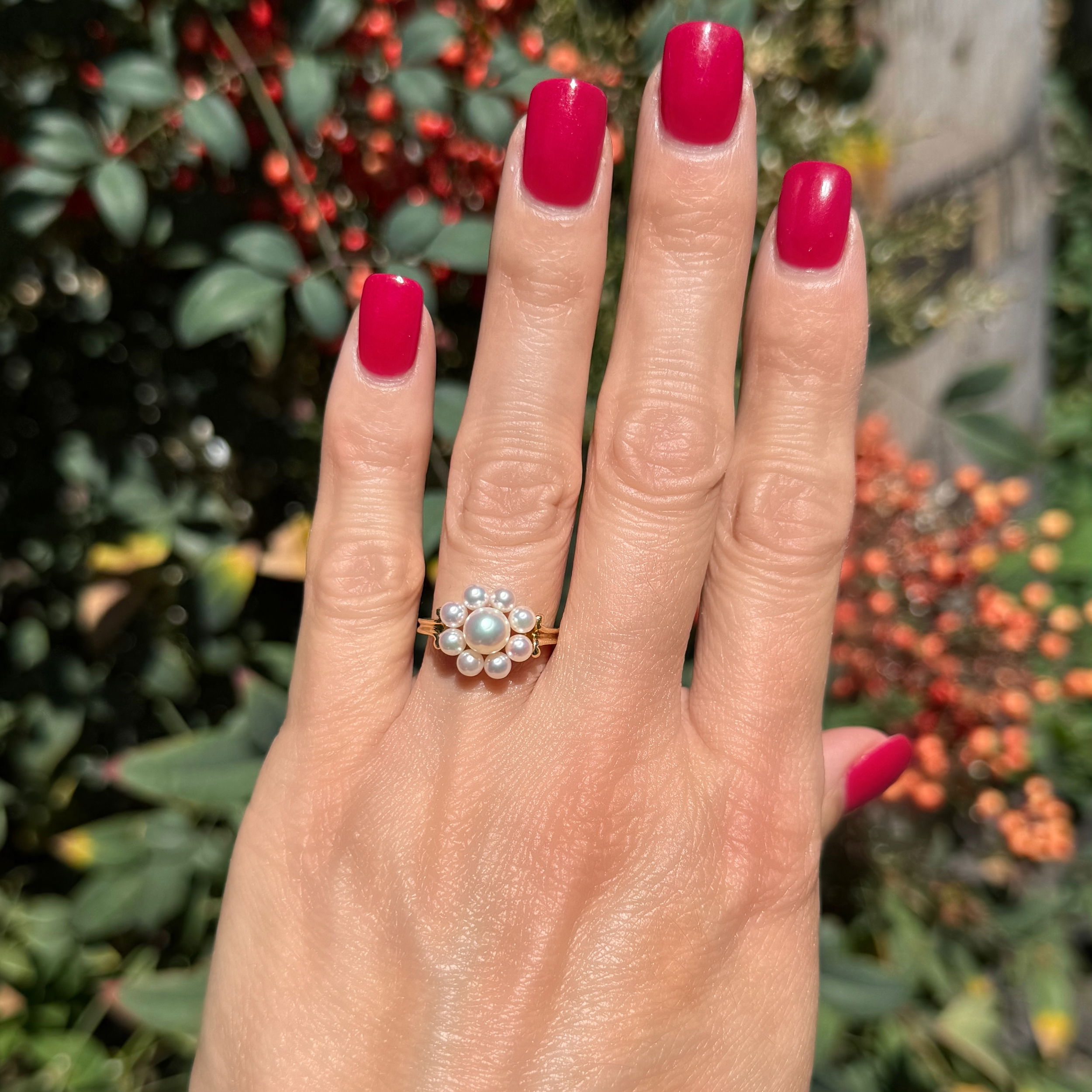 18K YG Vintage MIKIMOTO 6mm Pearl Cluster Ring 4.2, s6.75 18K YG Vintage MIKIMOTO 6mm Pearl Cluster Ring 4.2, s6.75