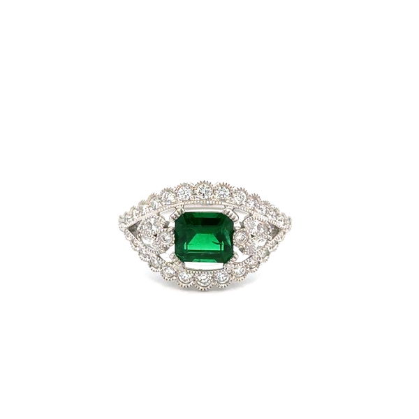 Closeup photo of 14K WG 1.02ct Emerald & .38tcw Diamond Milgrain Ring 3.7g, s6.5