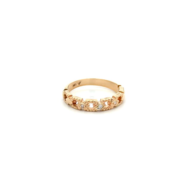 Closeup photo of 14K YG Half Way .03tcw RBC Diamond Link 4mm Band Ring 2.8g, s6.5