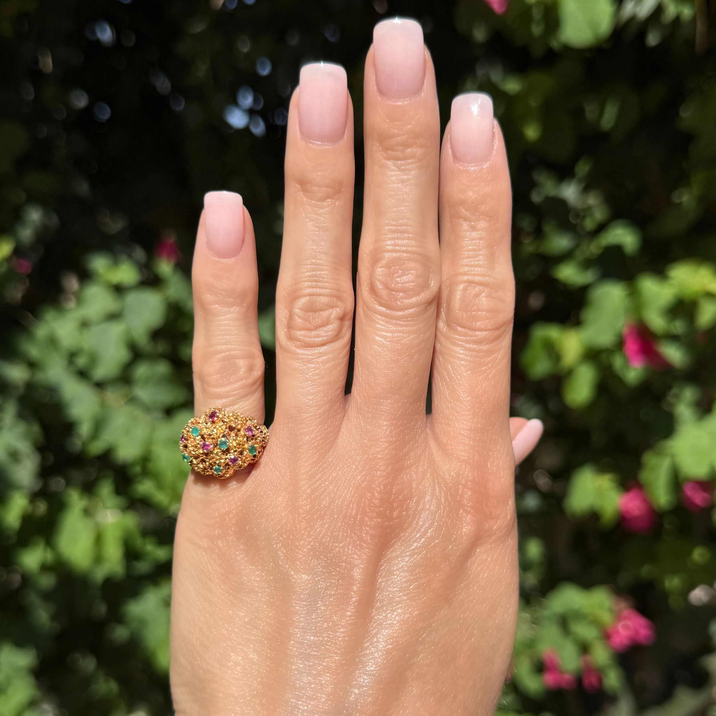 18K YG .30tcw Emerald & Ruby Nugget Dome Ring 7.8g, s4.5 18K YG .30tcw Emerald & Ruby Nugget Dome Ring 7.8g, s4.5