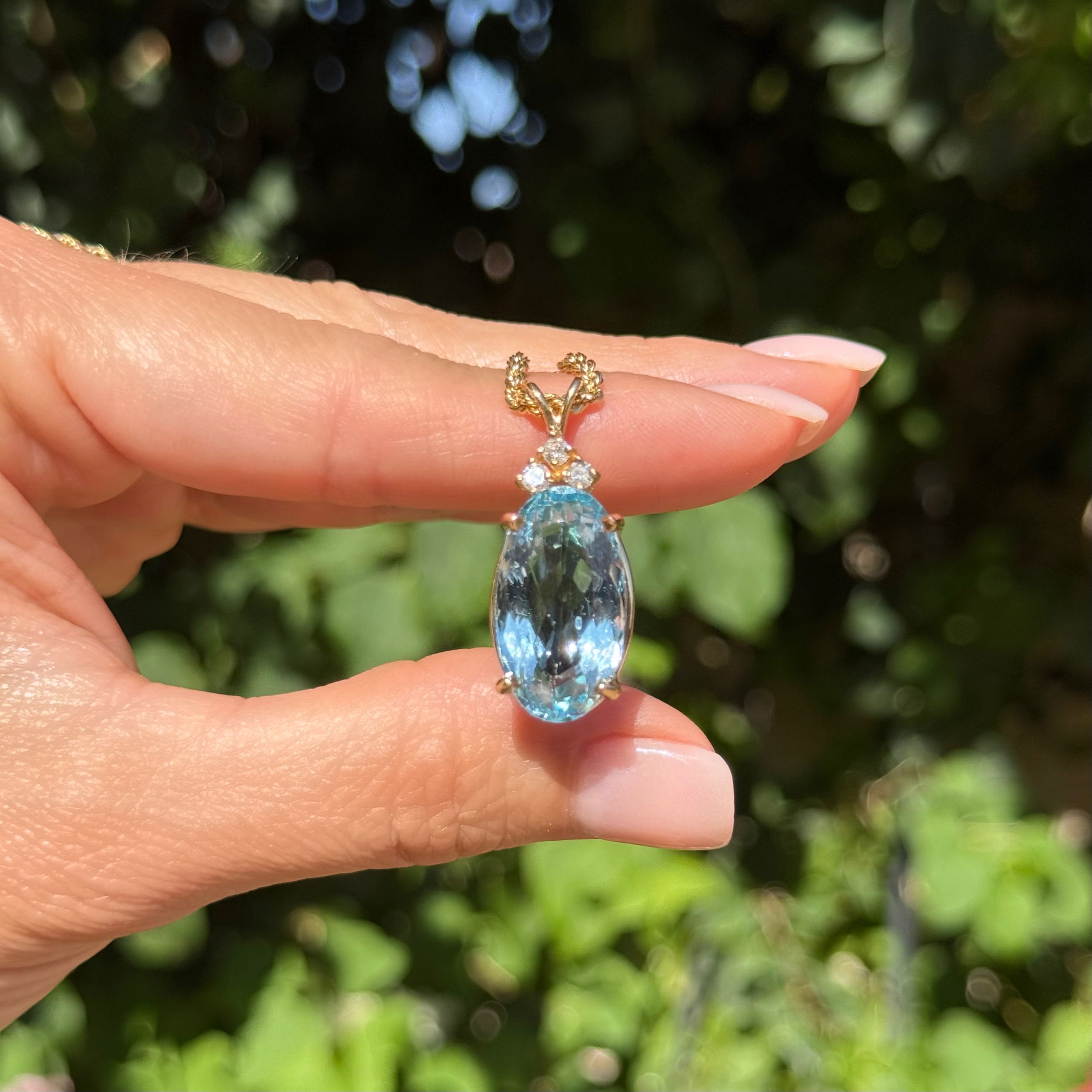 14K YG 13.71ct Oval Blue Topaz & .15tcw Diamond Pendant Necklace 16.3g, 20" 14K YG 13.71ct Oval Blue Topaz & .15tcw Diamond Pendant Necklace 16.3g, 20"