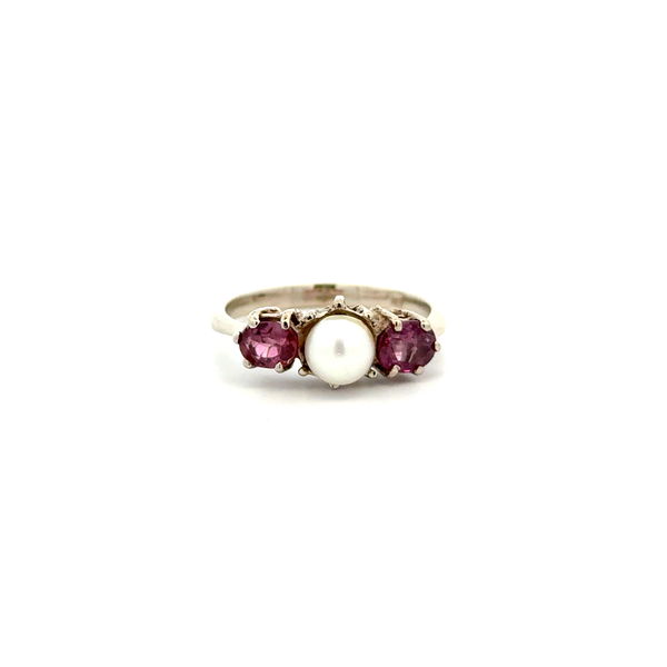 Closeup photo of 14K WG Vintage 5.50mm Pearl & 1.20tcw Ruby 3 Stone Ring 2.5g, s6.5