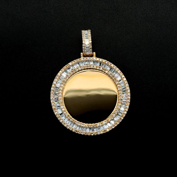 Closeup photo of 10K YG Polished Circle Disc 1.20tcw Baguette & RBC Diamond Pendant 6.0g, 1.55"