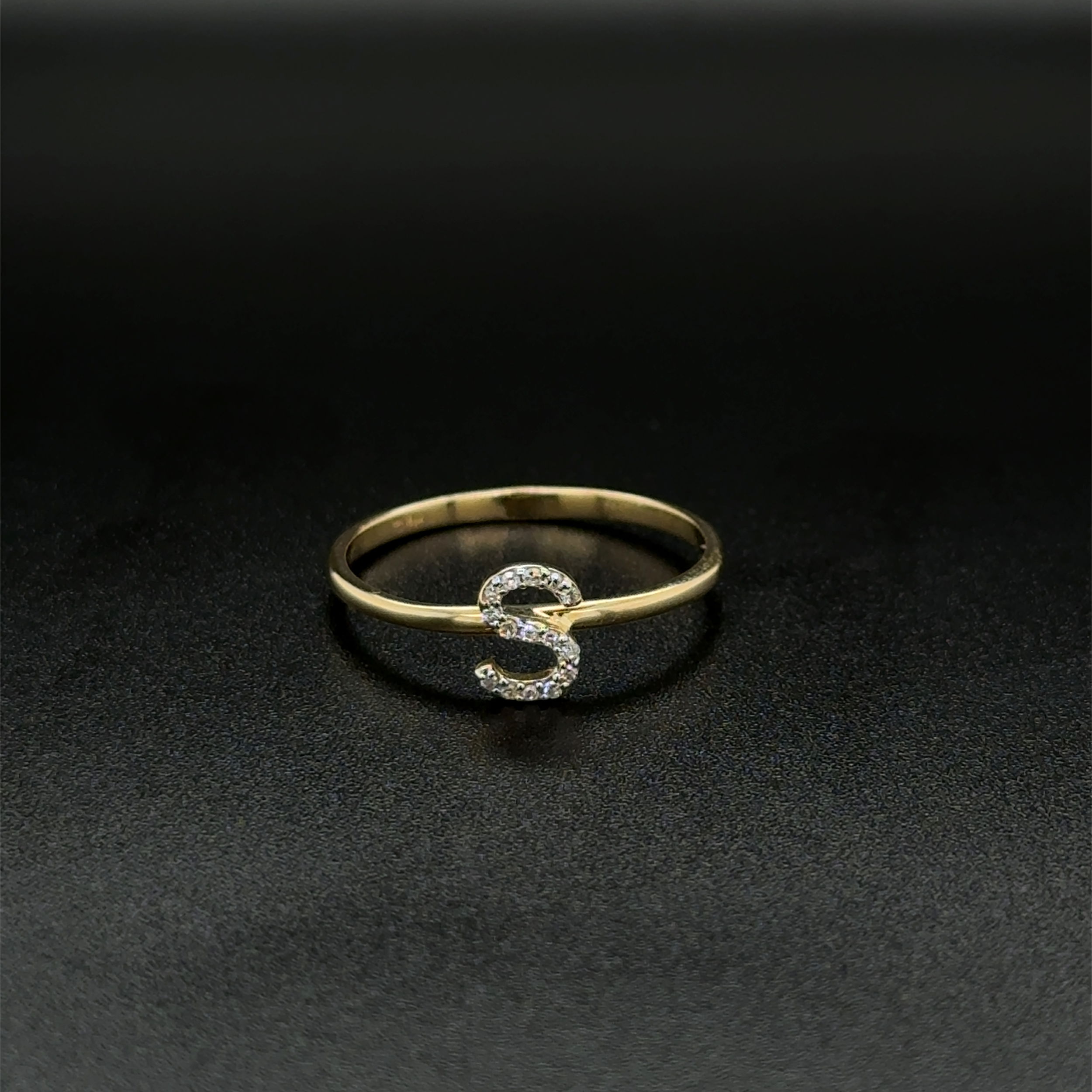 10K YG .04tcw RBC Diamond Initial S Ring 1.0g, s7 10K YG .04tcw RBC Diamond Initial S Ring 1.0g, s7