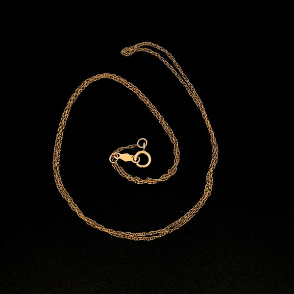 Closeup photo of 10K YG Thin Rolo Chain Necklace .5g, 18"