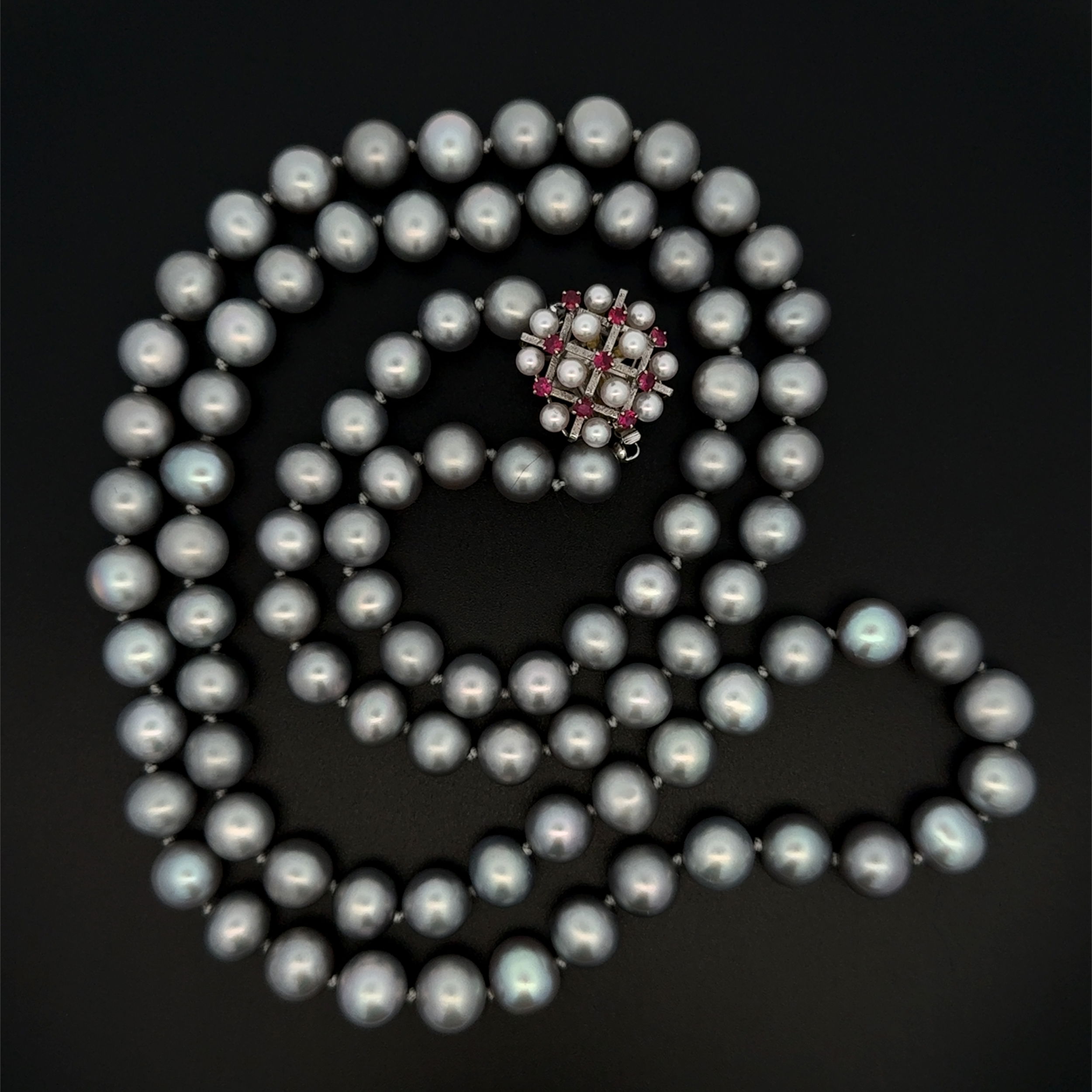 14K WG 8.5-9mm Silver Blue Pearl Strand Necklace White Pearl & Ruby Clasp 91.5g, 35"