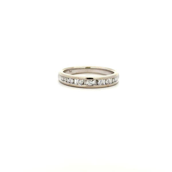 Closeup photo of 14K WG .24tcw Baguette & RBC Diamond 3.75mm Band Ring 3.4g, s7