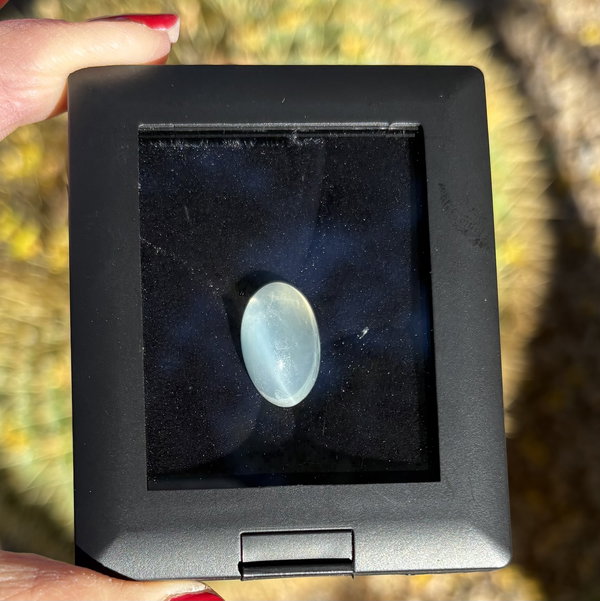 Closeup photo of 16.93ct Oval Moonstone